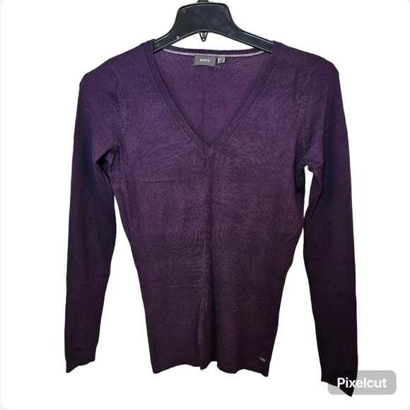 👍 Mexx purple super soft stretch long sleeve v-neck knit sweater top size M US - Picture 1 of 9